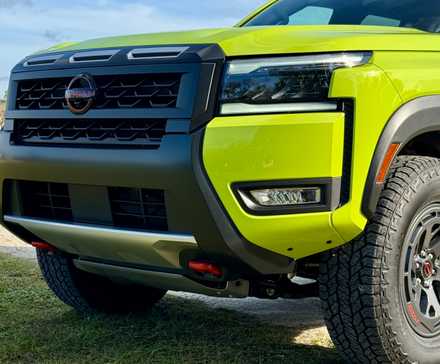 Parrilla Nissan Frontier 2026