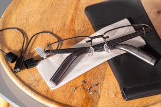 Las gafas Mijia Smart Audio vienen con un bonito conjunto de accesorios y un interesante cargador