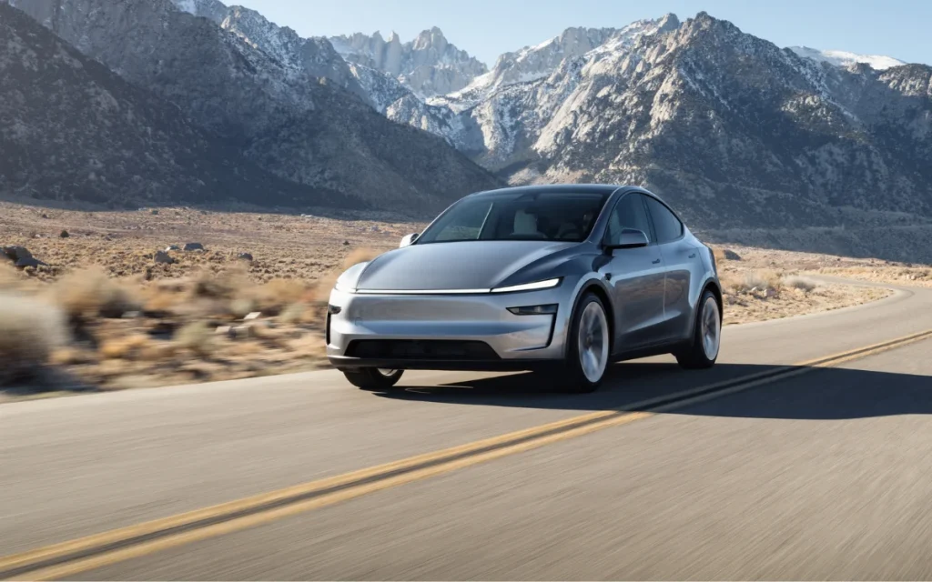 El primer automóvil eléctrico del fabricante chino de teléfonos inteligentes Xiaomi superó al Tesla Model 3 en China, lo que indica un cambio en los gustos de los consumidores y una creciente presión sobre Tesla.