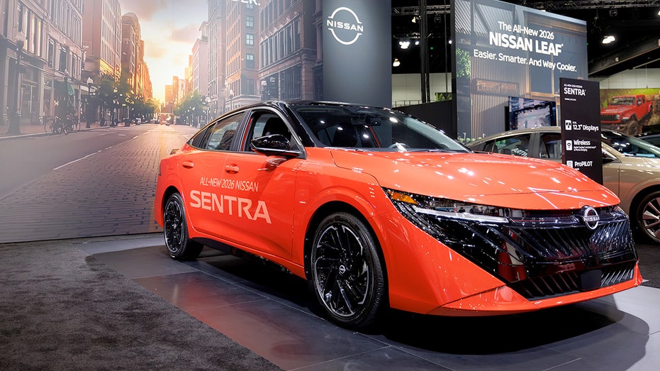 Un Nissan Sentra en exposición