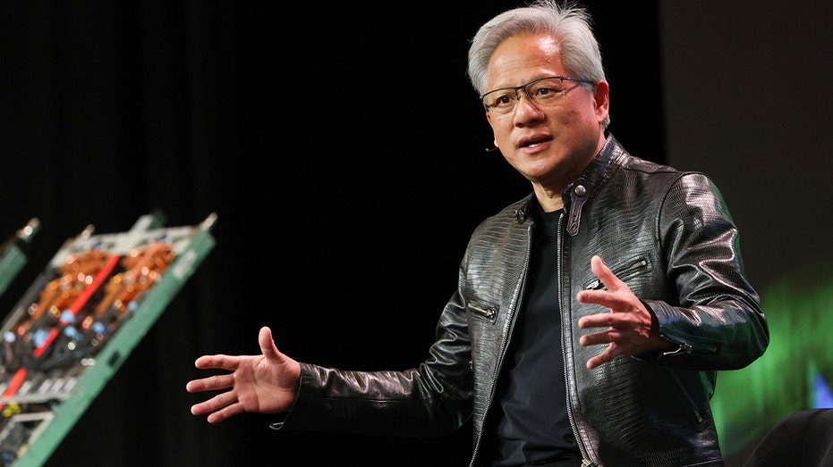Jensen Huang habla sobre la IA en el escenario