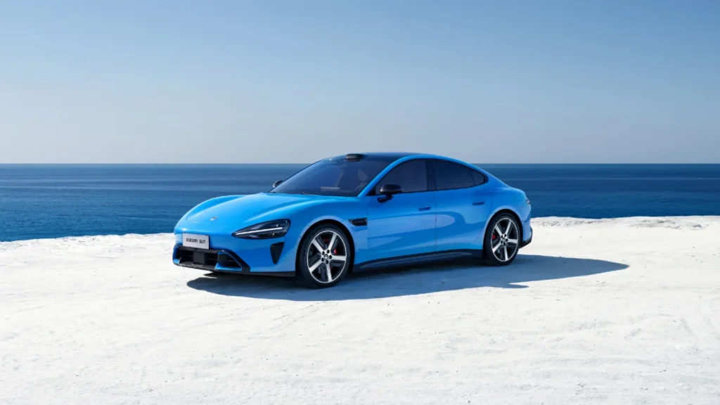El primer automóvil eléctrico del fabricante chino de teléfonos inteligentes Xiaomi superó al Tesla Model 3 en China, lo que indica un cambio en los gustos de los consumidores y una creciente presión sobre Tesla.