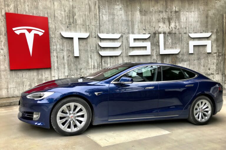 Tesla (TSLA) se recuperó después de que Jim Cramer dijera que tiene opciones 