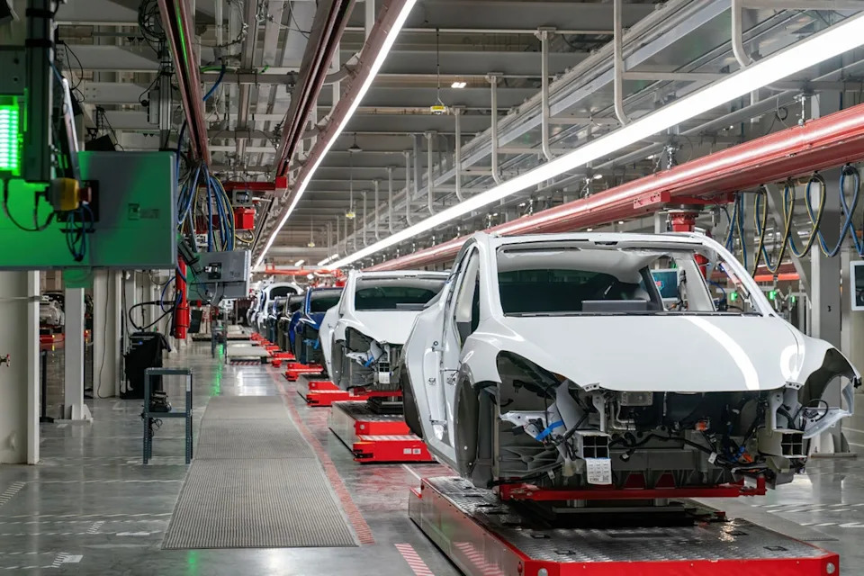 Un empleado de Tesla está demandando a la compañía de vehículos eléctricos por no mantenerlo a salvo después de que fue atacado por el hombre que luego llevó a cabo el tiroteo masivo en Austin (AFP vía Getty Images)