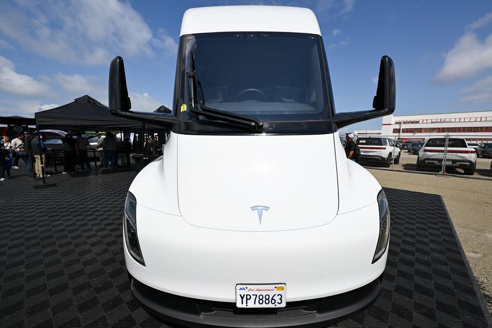 Electrify Expo 2024 ofrece pruebas de manejo de vehículos eléctricos en San Francisco