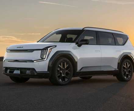 2026 Kia EV9 Nightfall Edition tres cuartos delanteros