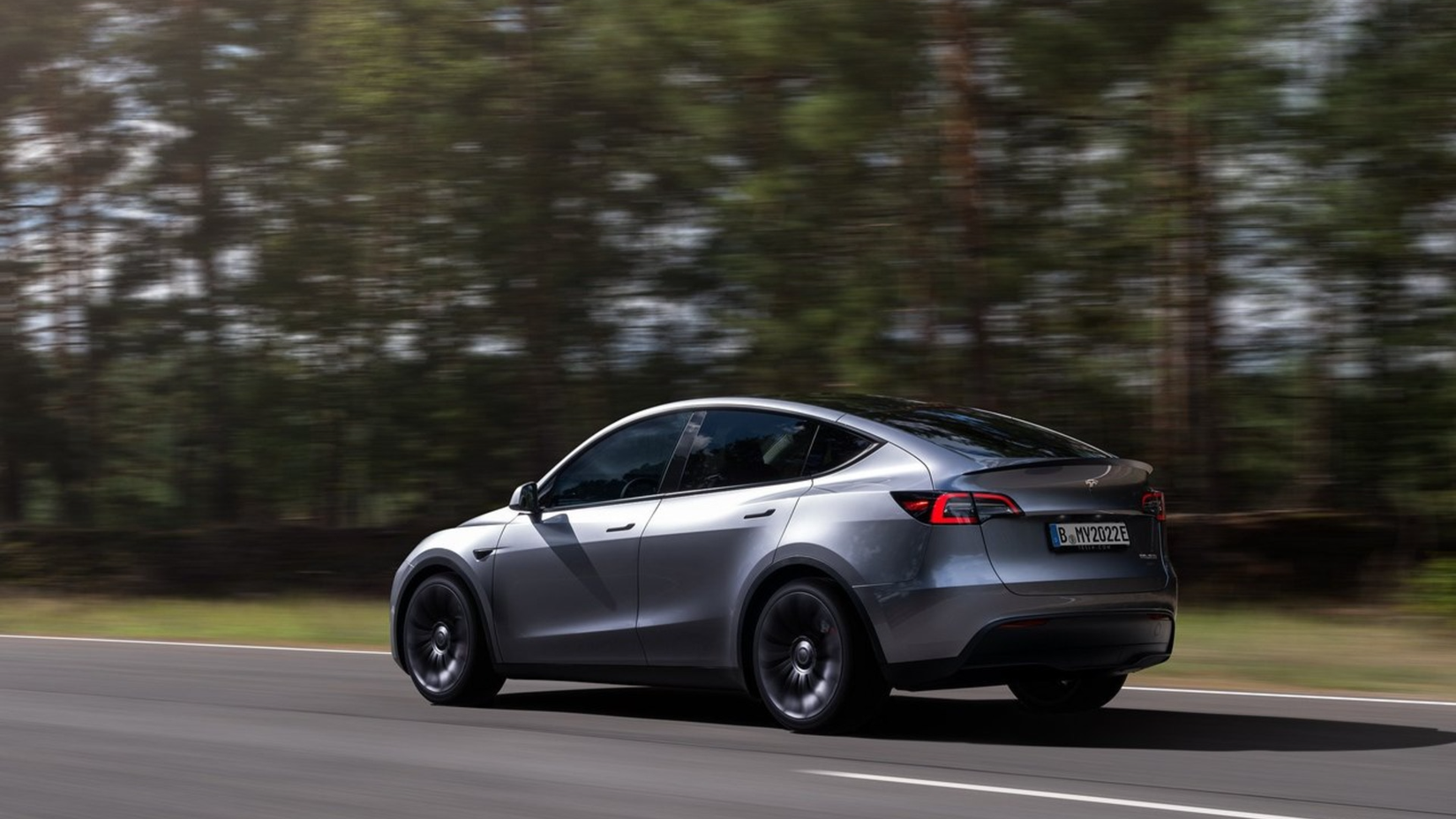 2021 Tesla Modelo Y trasero 1/4