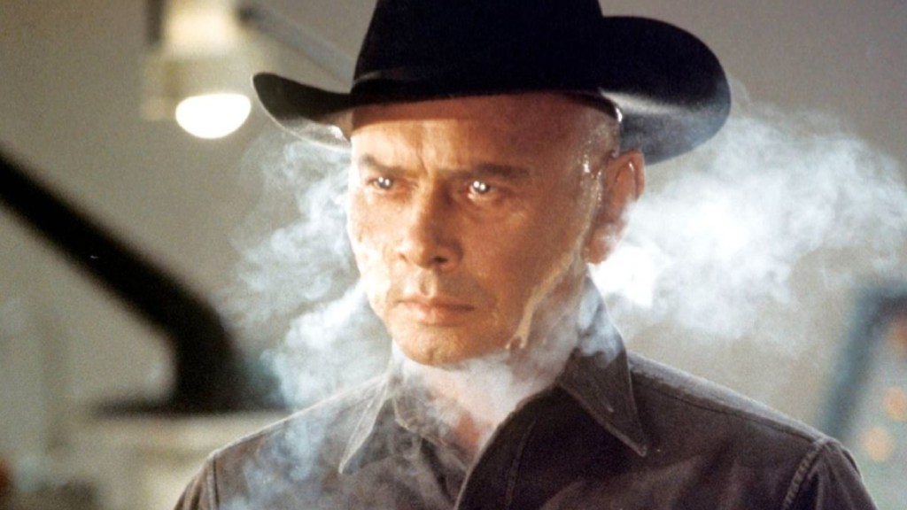Yul Brynner como el pistolero en Westworld
